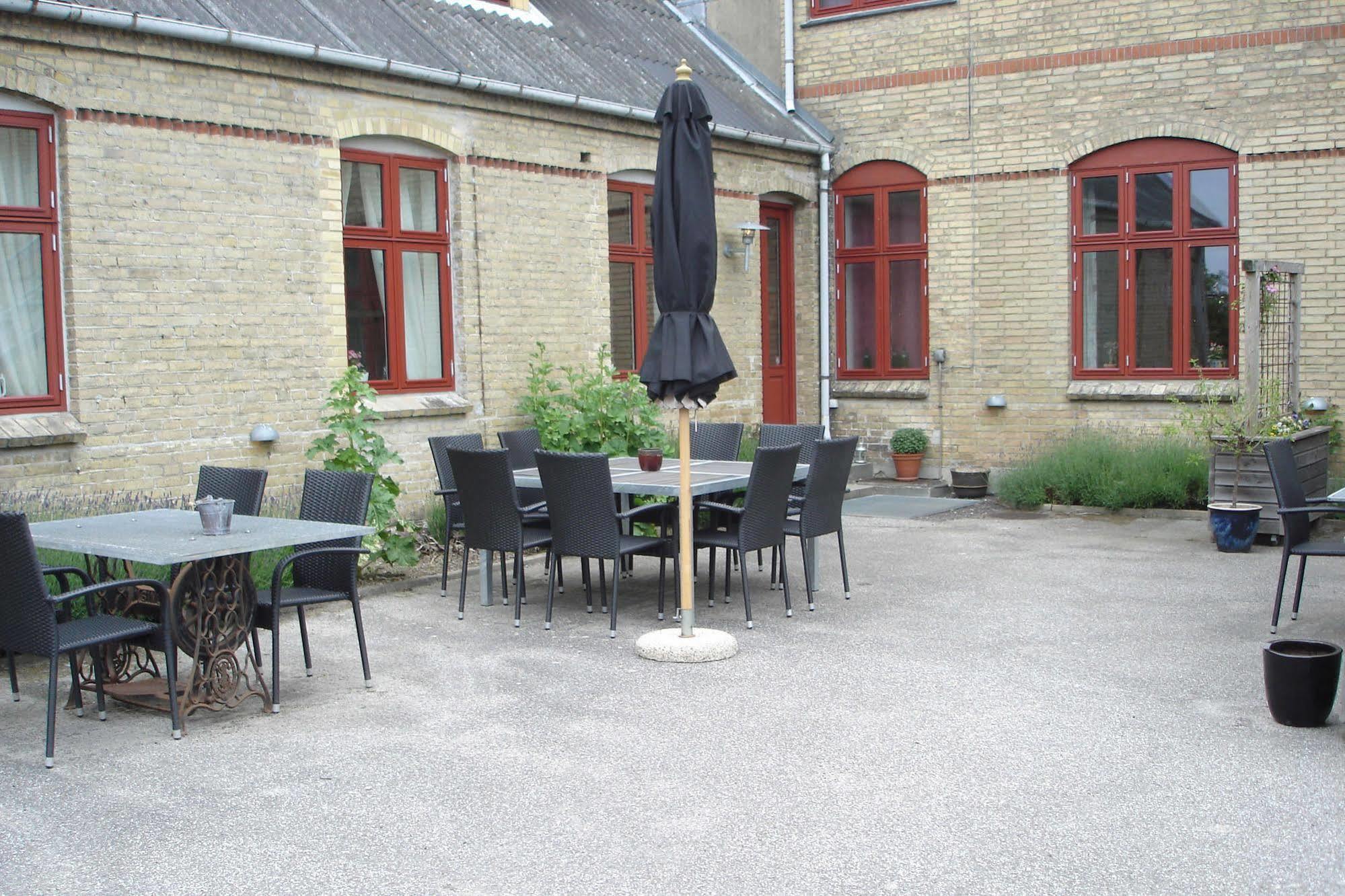 Nygammelso Bed & Breakfast Stege Bagian luar foto